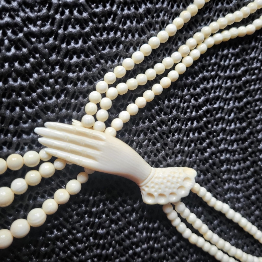 Antique Authentic Ivory bead necklace - Picture 3 of 8
